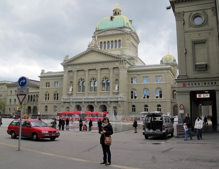 SUIZA 11. (BERNA) EL PALACIO FEDERAL, DONDE SE TOMAN TODAS LAS DECISIONES GUBERNAMENTALES