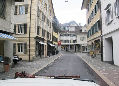 SUIZA 23. (STANS, EL PUEBLO DE PETRA) CALLEJEANDO