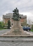 RUMANIA 28. (CRAIOVA) MONUMENTO AL PRINCIPE BARBU DIMITRIE STIRBEI