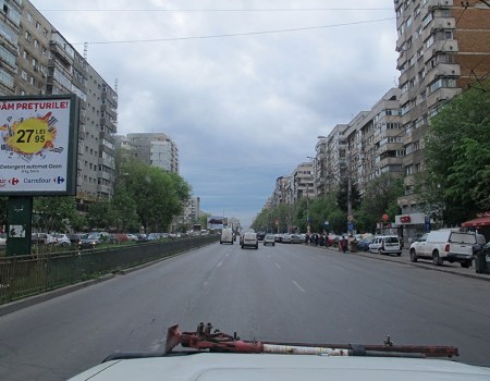 RUMANIA 33. (BUCAREST) EL BARRIO PANTELIMON EN LA EPOCA DEL DICTADOR CEAUSESCU ESTABA OCUPADO POR FUNCIONARIOS