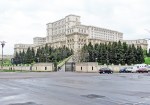 RUMANIA 37. (BUCAREST) EL PARLAMENTO RUMANO O EL PALACIO DEL PUEBLO CONSTRUIDO POR EL DICTADOR NICOLAE CEAUSECU EN 1985