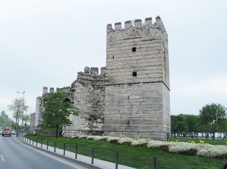 TURQUIA 12. (ESTAMBUL-MARMARA) LAS MURALLAS DE CONSTANTINOPLA FUERON UNO DE LOS MAYORES SISTEMA DE FORTIFICACIONES DE LA ANTIGUEDAD