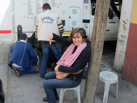 TURQUIA 3. (LULEBURGAZ) ARREGLANDONOS EL PRIMER PINCHAZO DEL VIAJE