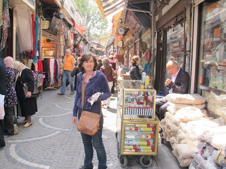 ESTAMBUL 94. (EL GRAN BAZAR) EN GENERAL LOS VENDEDORES NO TE ACOSAN COMO EN OTROS PAISES