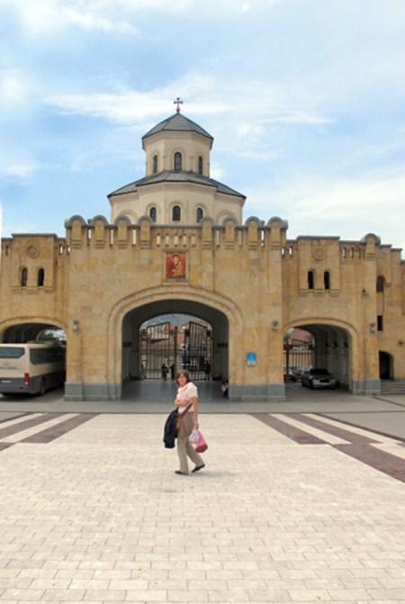 GEORGIA 108. (TIFLIS-CATEDRAL DE LA TRINIDAD) SALIDA SUR