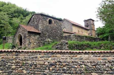GEORGIA 31. (CONVENTO DE UBISI) ES ES UN COMPLEJO MONÁSTICO MEDIEVAL