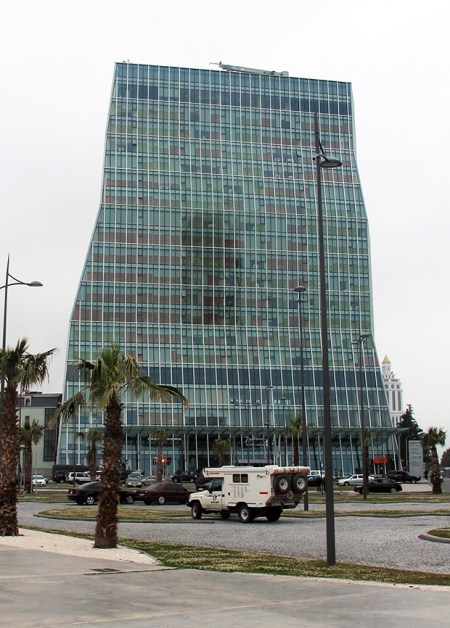 GEORGIA 9. (BATUMI) CLIMATICAMENTE, ESTA SITUADA EN LA PERIFERIA NORTEÑA DEL ASIA SUBTROPICAL. HOTEL RADISSON