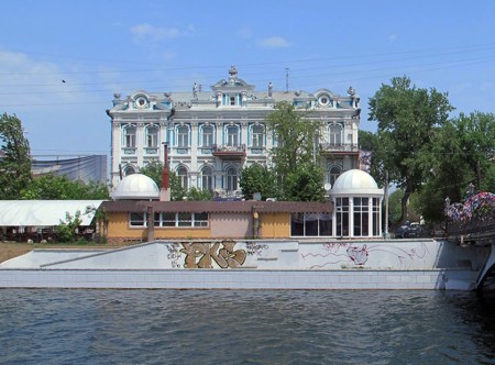 RUSIA 1° ENTRADA 15. (ASTRACAN) LA CIUDAD SE ASIENTA SOBRE ONCE ISLAS