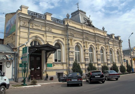 RUSIA 1° ENTRADA 17. (ASTRACAN) HAY MUY BONITOS EDIFICIOS Y NO MUY ALTOS, LA POBLACION ES DE UNOS 600.000 HABITANTES