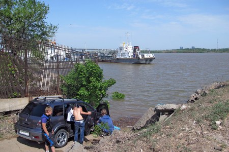 RUSIA 1° ENTRADA 26. (ASTRACAN-RIO VOLGA) LOS RUSOS CON SU SENTIDO PRACTICO LE HAN BUSCADO OTRAS UTILIDADES