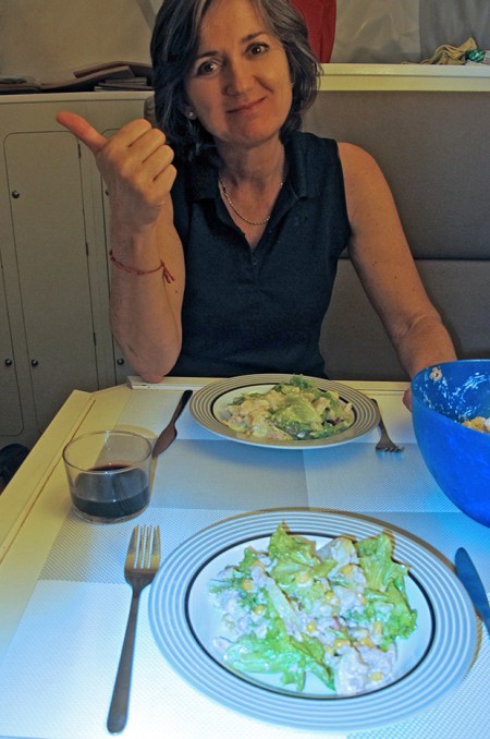 KAZAQUISTAN 1° ENTRADA 8. (LA FRONTERA POR KOTYAYEVKA) LA PIMERA CENA, DETENIDOS E INCOMUNICADOS CON EL MUNDO EXTERIOR