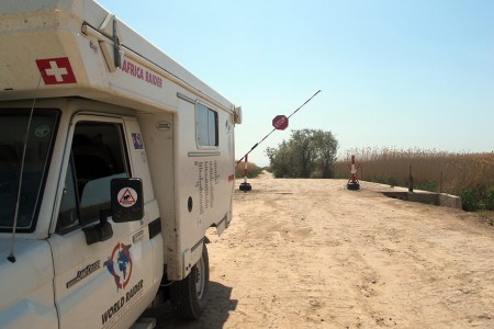 KAZAQUISTAN 1° ENTRADA 51. (MAR CASPIO) PASAMOS UN DURO CONTROL MILITAR PARA CONSEGIR ENTRAR