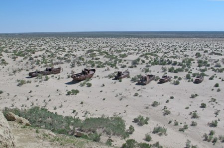 UZBEKISTAN 12 (DENTRO DE EL MAR DE ARAL) SU NOMBRE SIGNIFICA MAR DE ISLAS, POR LO MÁS DE 1.500 PEQUEÑOS ISLOTES QUE EXISTIAN DENTRO DEL LAGO, CUALES HAN DESAPARECIDO