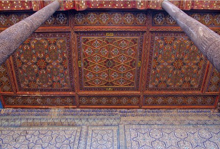 UZBEKISTAN 127 ( KHIVA MONUMENTAL) PALACIO DE TASH-KHAULI,TECHOS EN MADERA POLICROMADOS 7