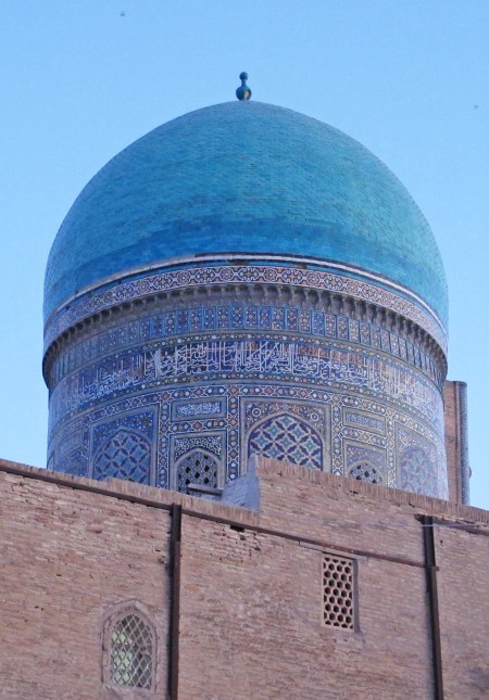 UZBEKISTAN 218 (LA BUJARA MONUMENTAL) PASEANDO POR LA CIUDAD 3