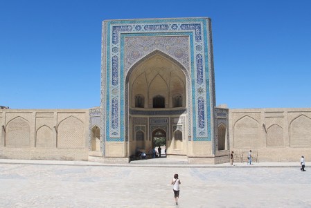 UZBEKISTAN 221 (LA BUJARA MONUMENTAL) PASEANDO POR LA CIUDAD 7