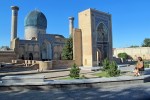 UZBEKISTAN 234 ( SAMARCANDA) EL MAUSOLEO DE AMIR TEMUR, ES EL MAUSOLEO DEL GRAN CONQUISTADOR TAMERLAN, LLAMADO TAMBIEM TEMUR EL COJO, FUE UN LIDER MILITAR Y POLITICO TURCO-MONGOL