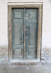 UZBEKISTAN 236 (LA VIDA EN SAMARCANDA) HAY PUERTAS EN CASAS HUMILDES, ESTAN TALLADAS PRIMOROSAMENTE