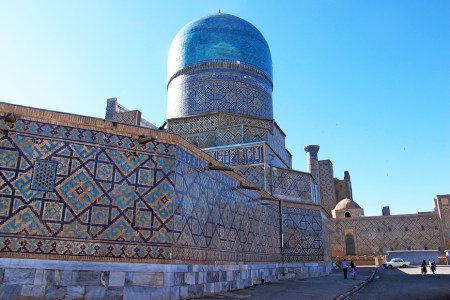 UZBEKISTAN 259 (SAMARCANDA) MADRAZA TILLYA KARI, VISTA DE LA CUPULA POR DETRAS
