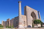 UZBEKISTAN 261 (SAMARCANDA) MADRAZA ULUGH BEG, EL NIETO MAS QUERIDO DE TAMBERLAN LLAMADO ULUGH BEG, CONSTRUYO DE 1417 - 1420 ESTA MADRAZA QUE LLEVA SU NOMBRE