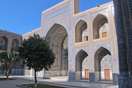 UZBEKISTAN 266 (SAMARCANDA) MADRAZA ULUGH BEG, DETALLE DE LAS HABITACIONES