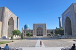 UZBEKISTAN 272 (SAMARCANDA) REGISTAN, EN LA ANTIGUEDAD ESTE SITIO ERA EL FORO, EL LUGAR DE LAS GRANDES FERIAS Y DONDE HACIAN GRANDES ACTIVIDADES URBANAS