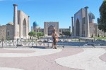 UZBEKISTAN 273 (SAMARCANDA) REGISTAN, ESTA PLAZA ES CONSIDERADA POR MUCHOS COMO LA OCTAVA MARAVILLA DEL MUNDO ANTIGUO