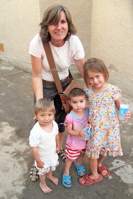 UZBEKISTAN 77 (LA VIDA EN KHIVA) ES IMPRESIONANTE LA RIQUEZA DE ETNICA DE ESTE PAIS