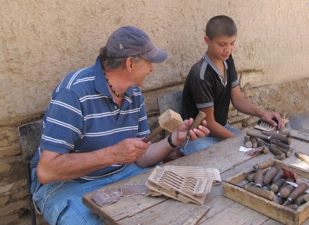 UZBEKISTAN 87 (LA VIDA EN KHIVA) CURSO ACELERADO DE ARTESANIA