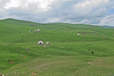KIRGUISTAN 13 (HACIA EL PAMIR) CAMINO A GULCHA, YURTAS Y NOMADAS 3