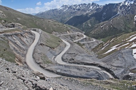 KIRGUISTAN 33 (HACIA EL PAMIR) SUBIENDO A SARY TACH, LA RUTA 5