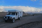 KIRGUISTAN 38 (PAMIR, EL VALLE DE ALAI) SARY MOGHUL, PIDIENDO PERMISO PARA ACAMPAR