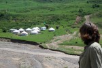 KIRGUISTAN 6 (HACIA EL PAMIR) CAMINO A GULCHA, ENCONTRAMOS LAS PRIMERAS YURTAS