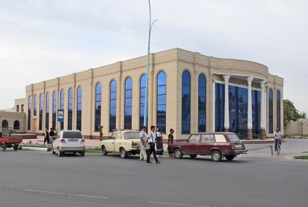 UZBEKISTAN 328 (HACIA FERGANA) CIUDAD KOKAND, GENGIS KHAN HIZO DE ESTA CIUDAD SU RESIDENCIA PRINCIPAL EN UZBEKISTAN