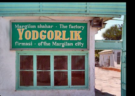 UZBEKISTAN 341 (MARGILON) CIUDAD DE 145.000 HABITANTES, LA LEYENDA DICE QUE FUE FUNDADA POR ALEJANDRO MAGNO