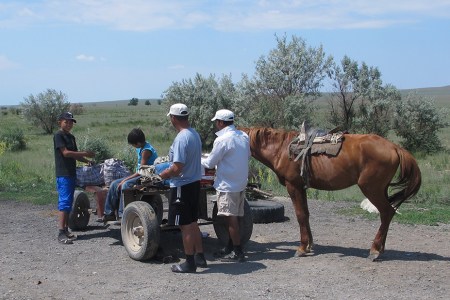KAZAQUISTAN -2° ENTRADA 34 ( EL LAGO ALAKOL) VENDEDORES DE PESCADO DEL LAGO
