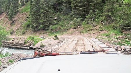 KIRGUISTAN 251 (JETY-ÖGHUZ, EL VALLE DE LAS FLORES) ALGUNOS ESTAN MUY BIEN AFIANZADOS
