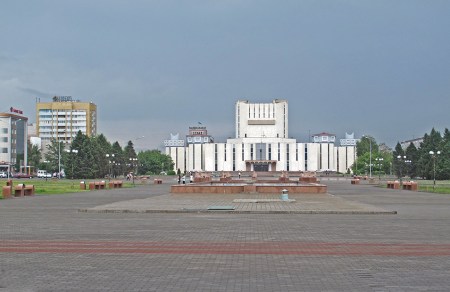 KAZAQUISTAN -2° ENTRADA 51 (SEMEY) LA POBLCION DE LA CIUDAD ES UNOS DE 306.000 HABITANTES, DEBIDO A LOS NIVELES DE RADIACTIVIDAD, EL NUMERO DE TIPOS DE CANCER, LEUCEMIA INFANTIL Y DEFECTOS DE NACIMIENTO ES AUN ALARMANTE