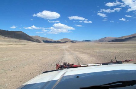 MONGOLIA 1 (DIERECCION A OIGLI) POCO DESPUES DE LA FRONTERA SE NOTA UN GRAN CAMBIO