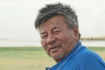 MONGOLIA 73 (EL LAGO KHAR NUUR) ESTAMOS SEGUROS QUE EL GRAN GENGIS KAN ERA COMO ESTE GUIA
