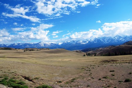 SIBERIA. 1° ENTRADA 41 .(DE CAMINO A KOSH-AGACH) LAS MONTANAS ALTAY, HACIA EL ESTE EL PAISAJE SE TRASFORMA MAS ARIDO
