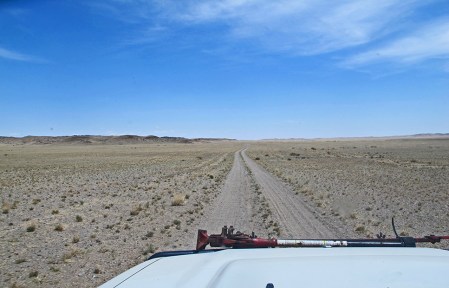 MONGOLIA 113 (HACIA ARVAYHEER) KILOMETROS Y KILOMETROS DE PISTA 1