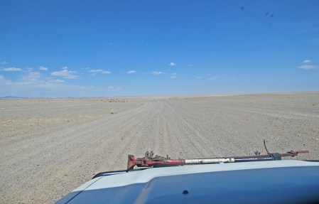 MONGOLIA 118 (HACIA ARVAYHEER) KILOMETROS Y KILOMETROS DE PISTA 4
