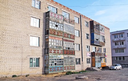 MONGOLIA 159 (ARVAYHEER) AL CONTRARIO DE LA MAYORIA DE LAS CIUDADES EN MONGOLIA, LOS HABITANTES DE ESTA CIUDAD NO VIVEN EN YURTAS, SINO EN CASAS DE MADERA O DE PIEDRA