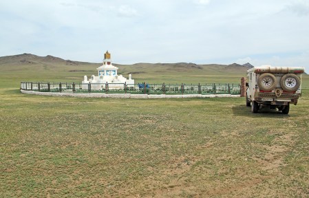 MONGOLIA 292 (UVURKHUSHUUT) HEMOS LLEGADO AL CENTRO GEOGRAFICO DE MONGOLIA