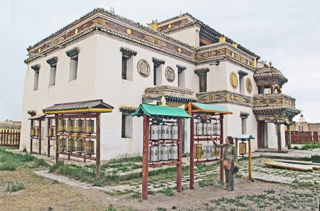 MONGOLIA 325 (KARAKORUM-EL MONASTERIO DE ERDENE ZUU) EL TEMPLO LAVRIN SUM,CONSTRUIDO ENTRE 1759 Y 1770