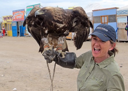 MONGOLIA 370 (KARAKORUM) EL AGUILA REAL, PUEDE PESAR DE 4 A 7 KG.