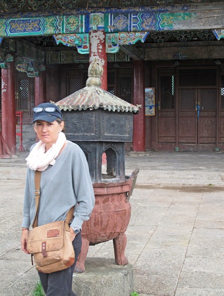 MONGOLIA 488 (EL MONASTERIO DE AMARBAYASGALANT) UN QUEMADOR DE INCIENSO