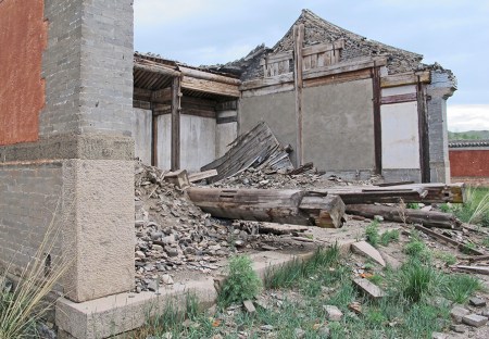 MONGOLIA 489 (EL MONASTERIO DE AMARBAYASGALANT) AUNQUE LOS COMUNISTAS DESTRUYERON 10 DE SUS 40 TEMPLOS, ACTUALMENTE ESTAN SIENDO RESTAURADOS CON AYUDA DE LA UNESCO