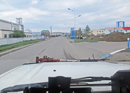 MONGOLIA 540 (SüKHBAATAR) BUSCANDO UN HOTEL